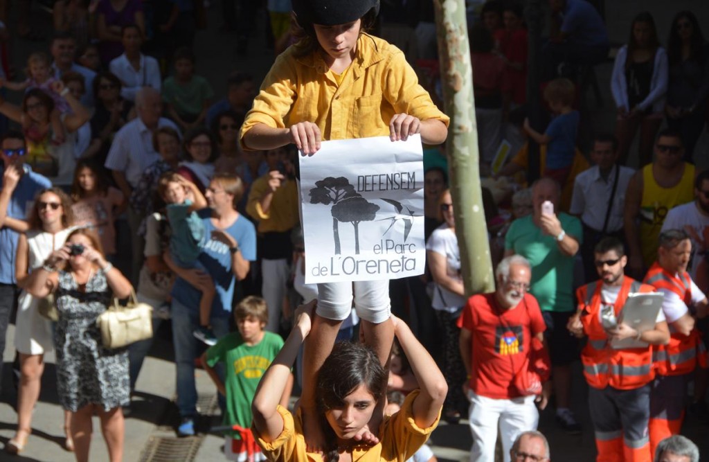 141011 FM de Sarrià amb Castellers de Barcelona  (Pilar de quatre reivindicatiu) (7)